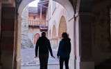 Luisa Vuillermoz e Maria Luisa Cocozza nel Castello d'Introd